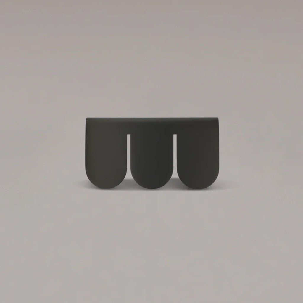 Circe Sweep Edge Pull - Image 11