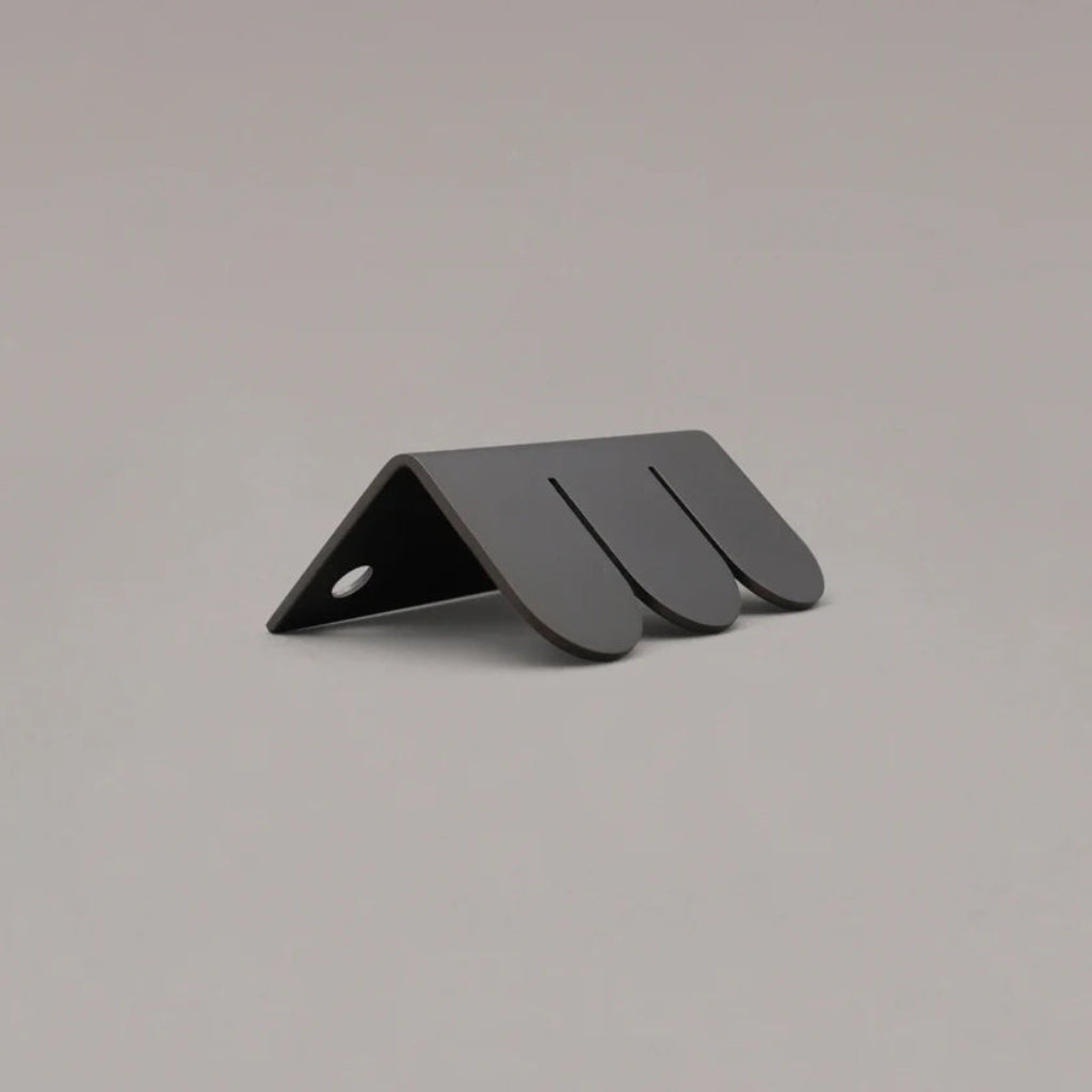 Circe Sweep Edge Pull - Image 12