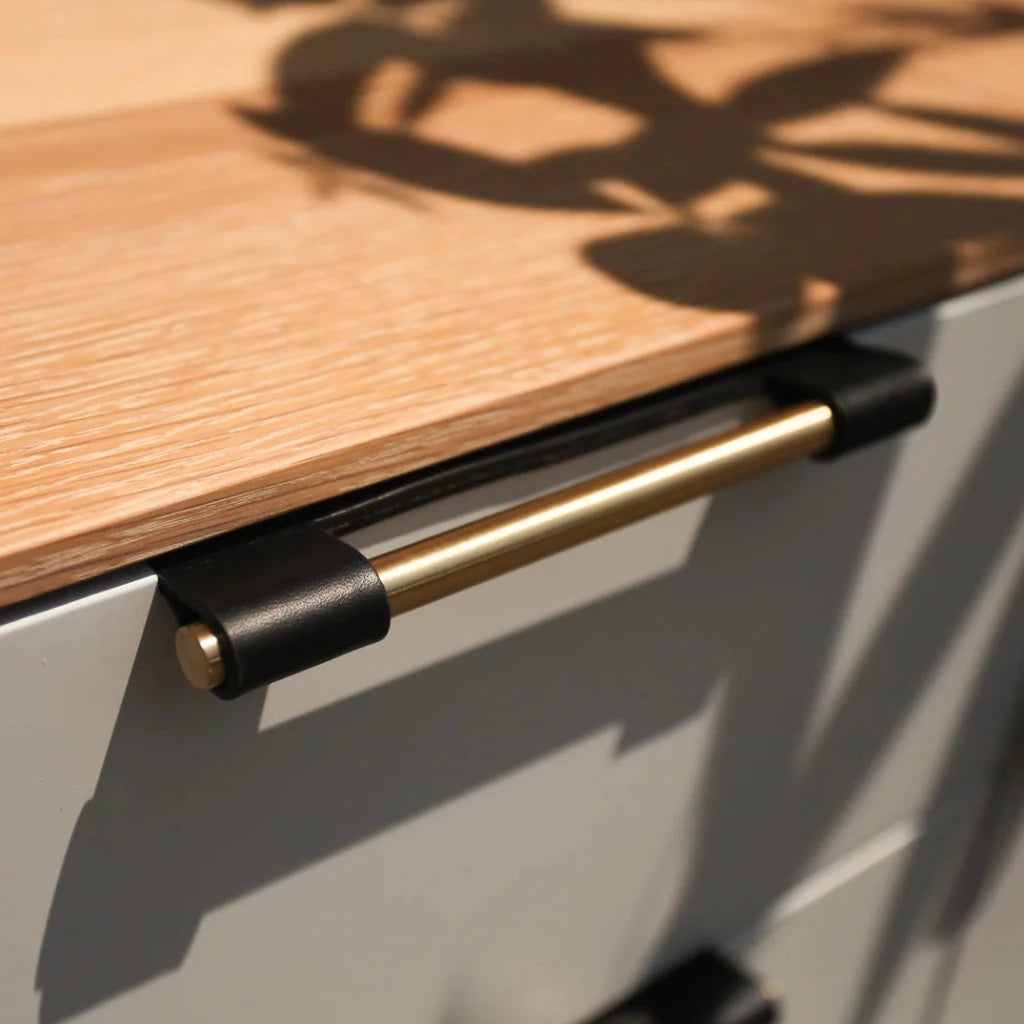 EP03 Leather Edge Pull