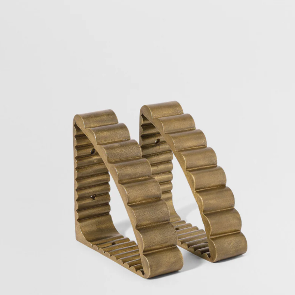 Forme No. 32 Shelf Bracket - Image 7