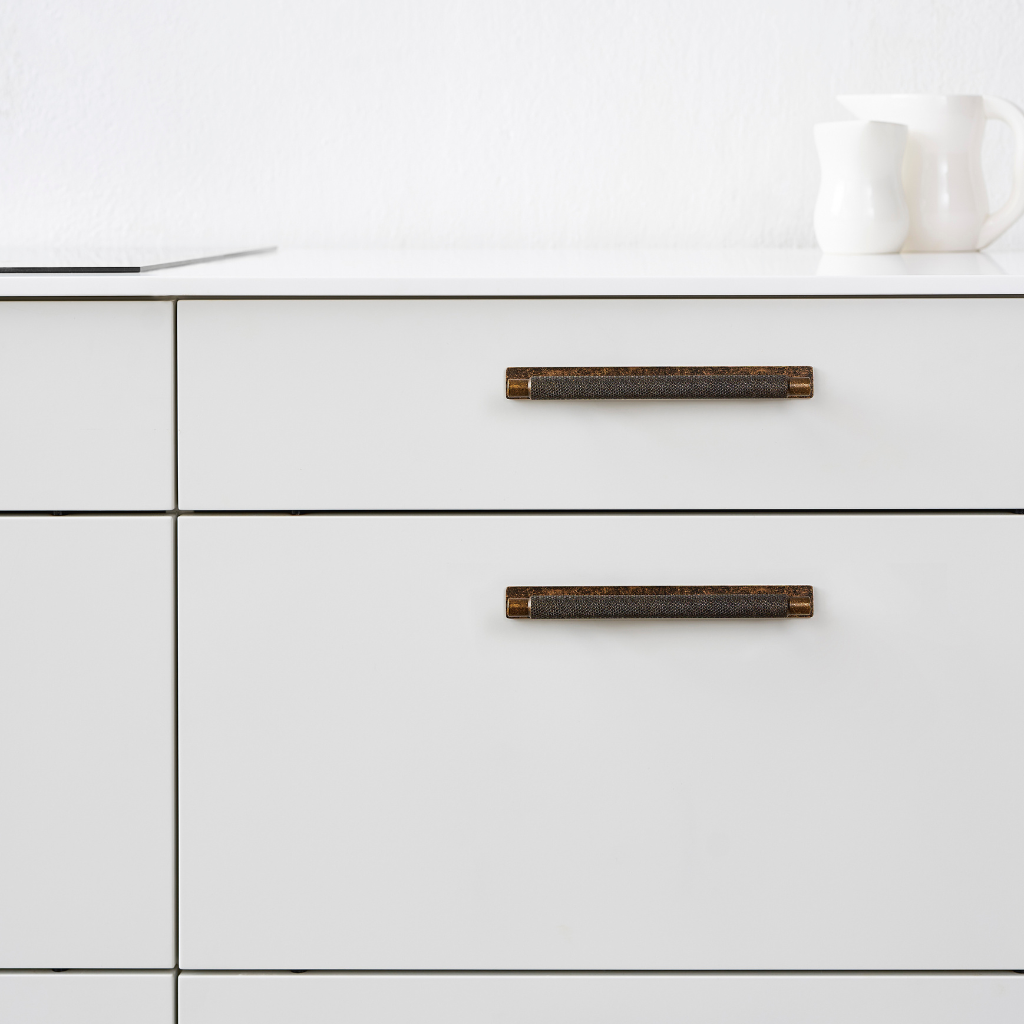 Furnipart Manor Back Cabinet Handle - Image 6