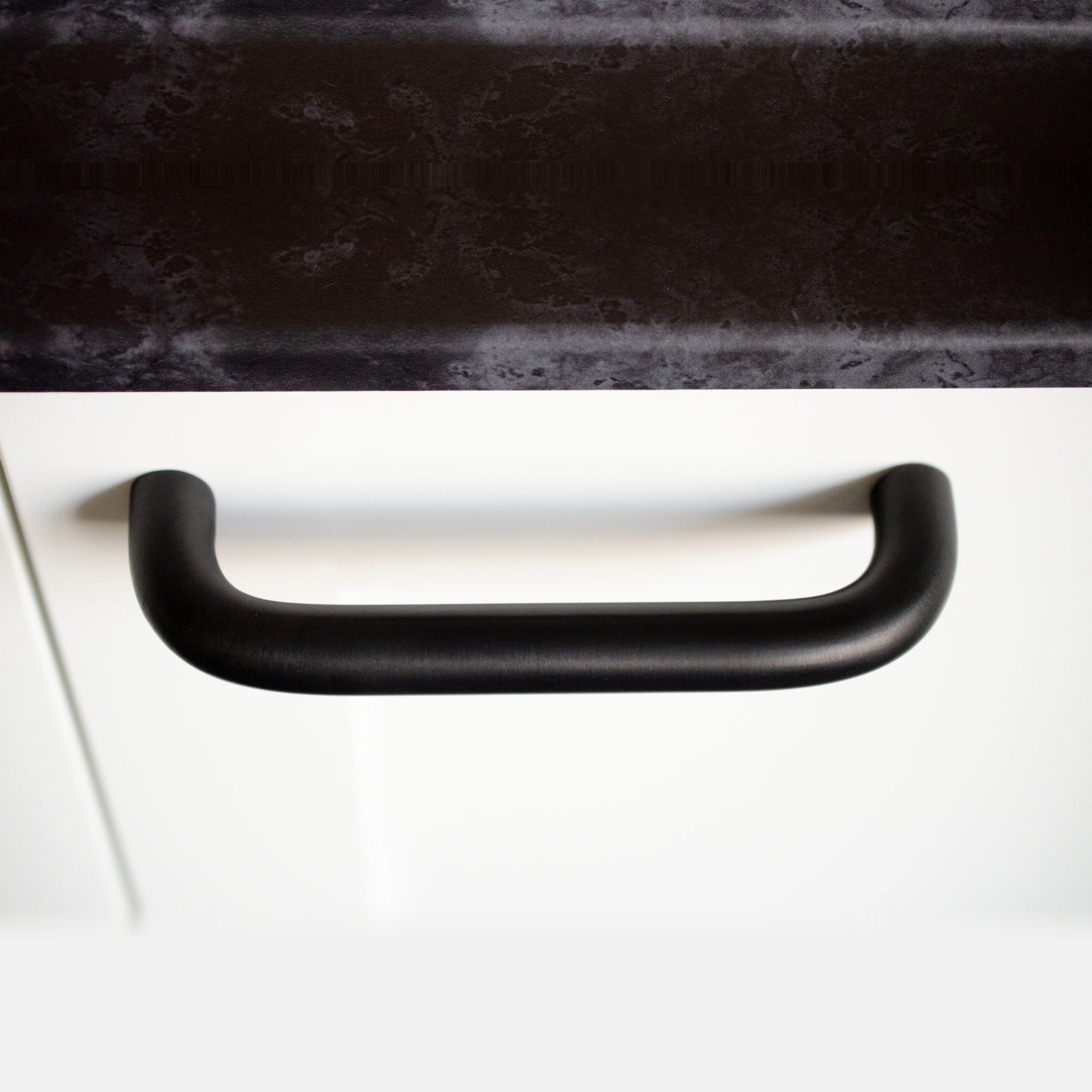 Grip Cabinet Pull Thick - Image 2