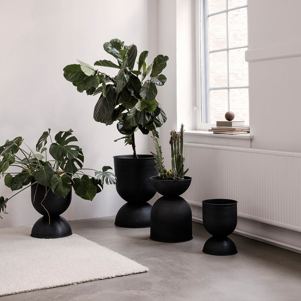 Hourglass Pot - Image 2
