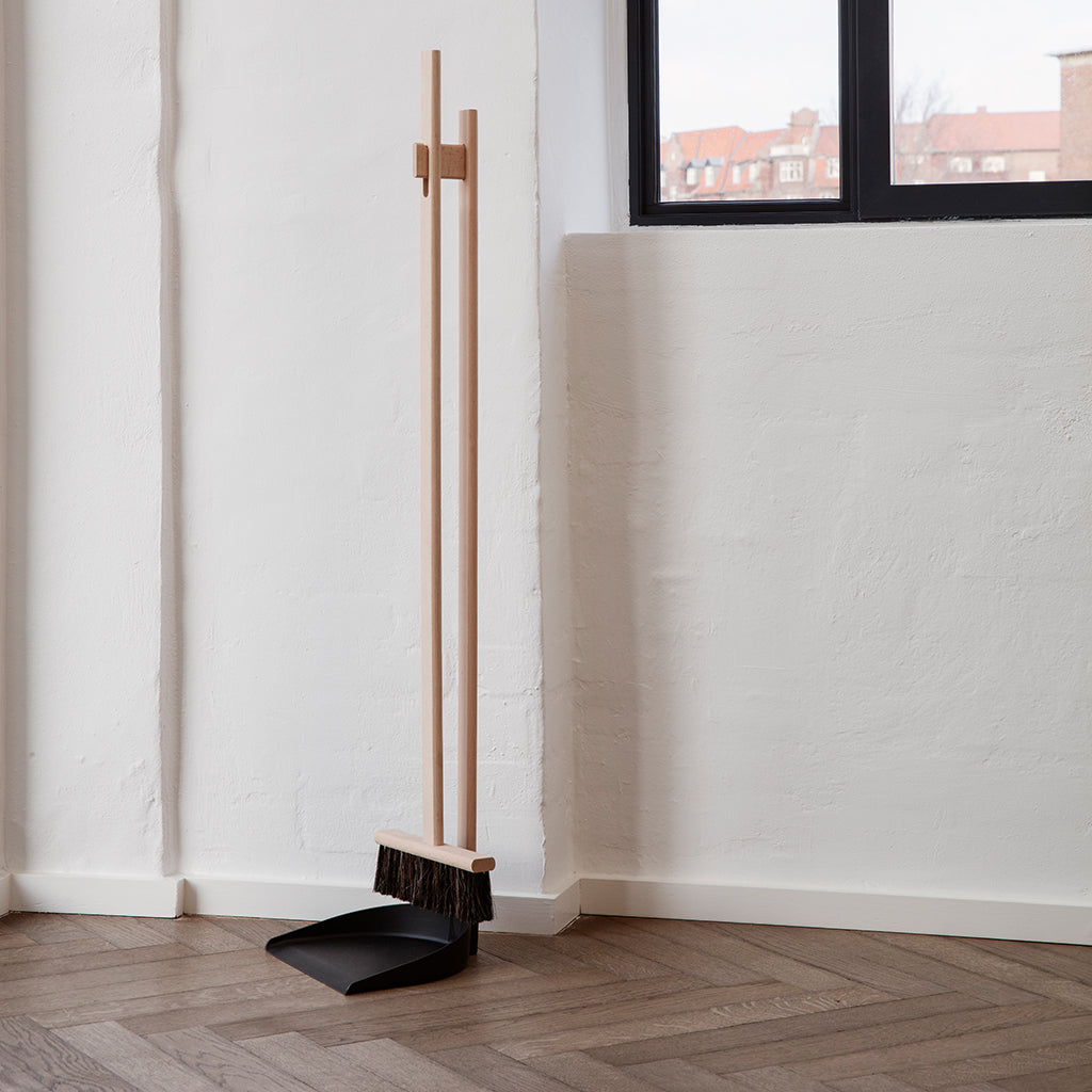 Icon Broom Set
