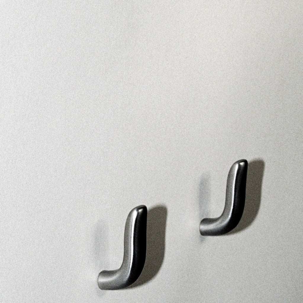 Iris Hook - Image 13
