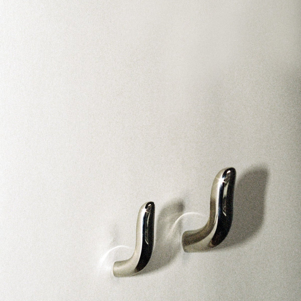 Iris Hook - Image 2