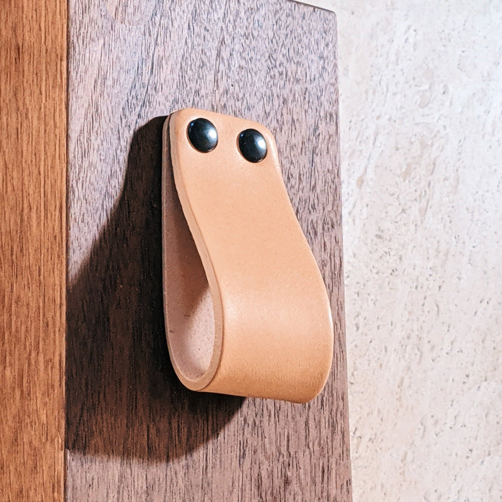 LP01 Smooth Leather Loop Pull - Image 10