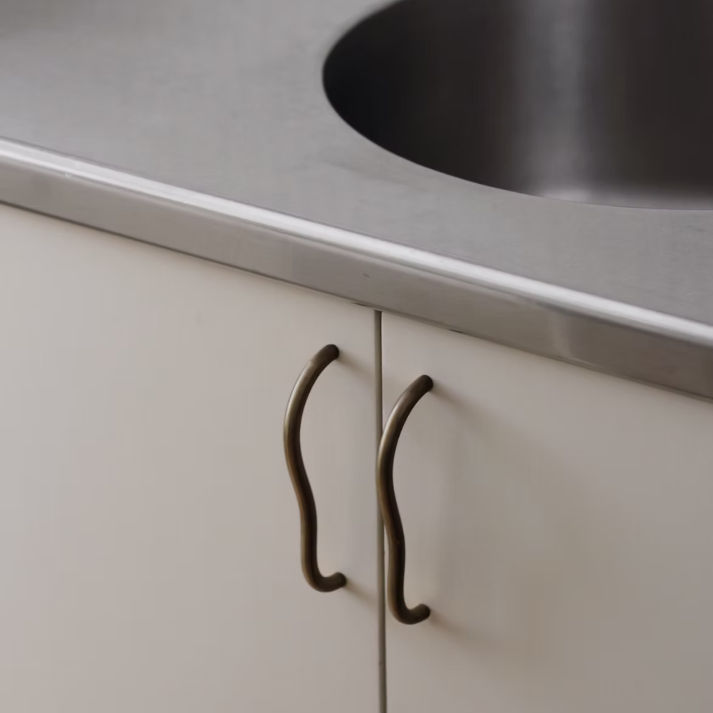 Limber Cabinet Pull - Image 4