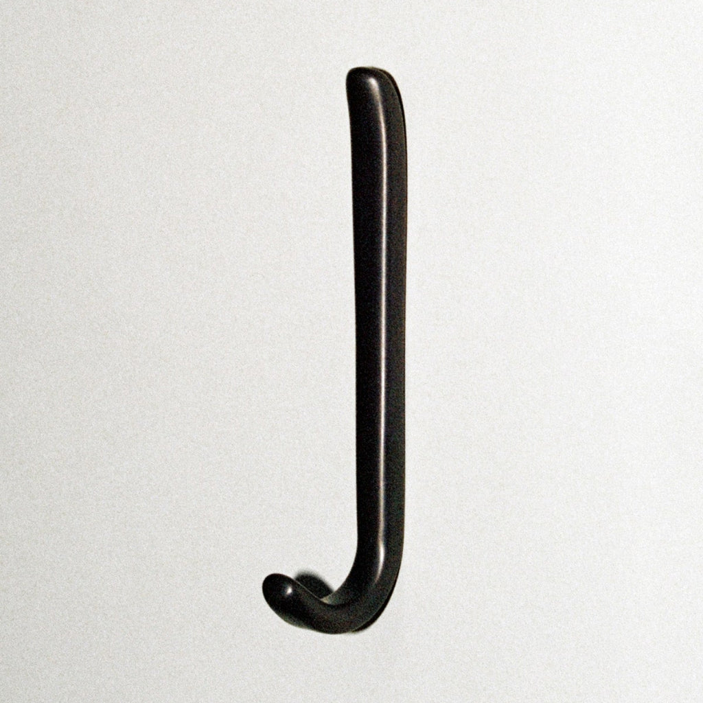 Luis Hook - Image 13