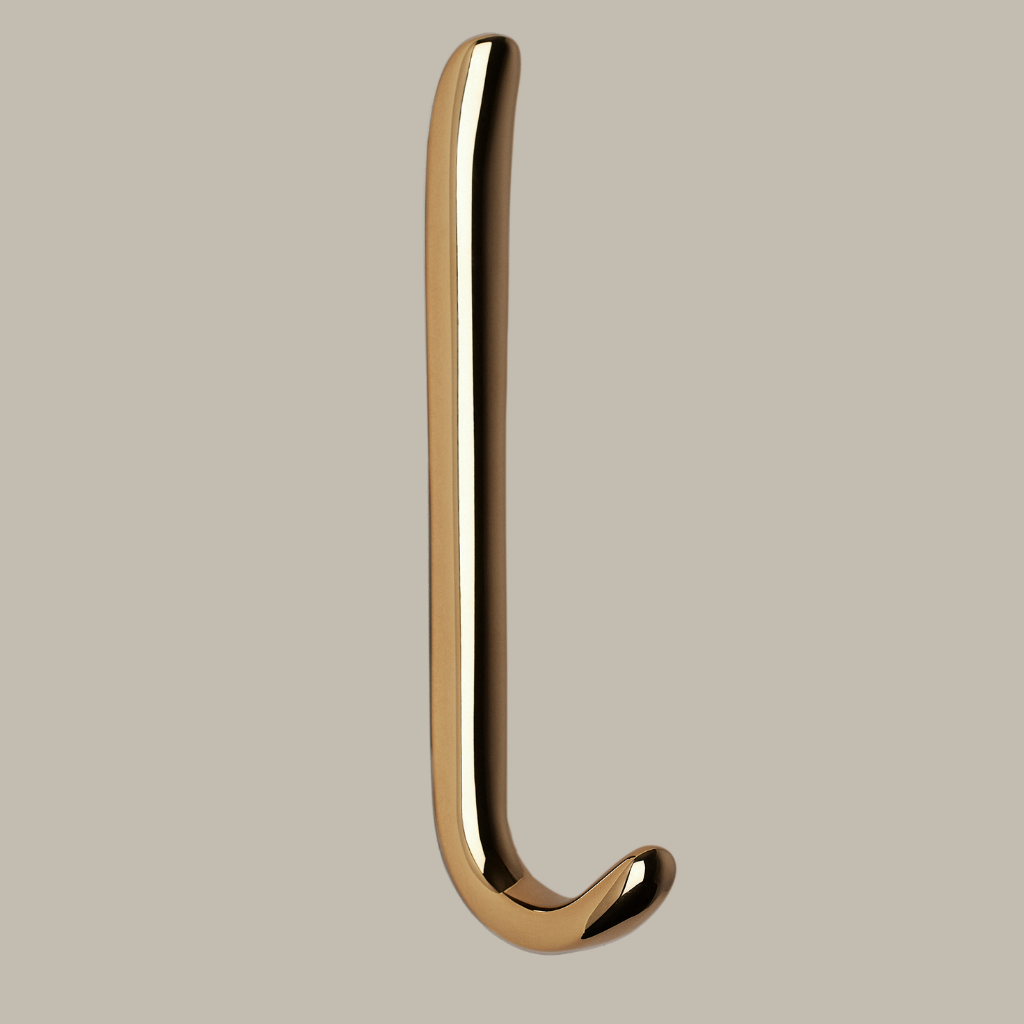 Luis Hook - Image 6