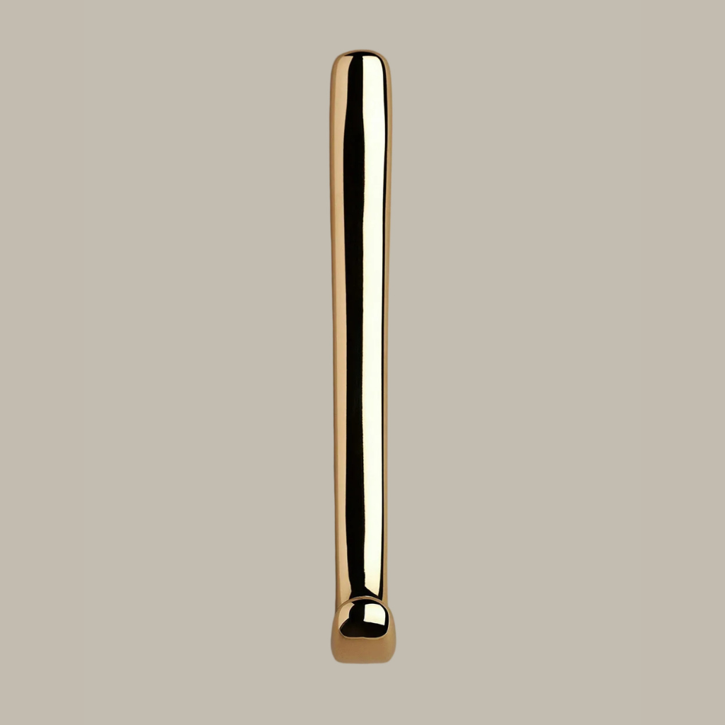 Luis Hook - Image 7