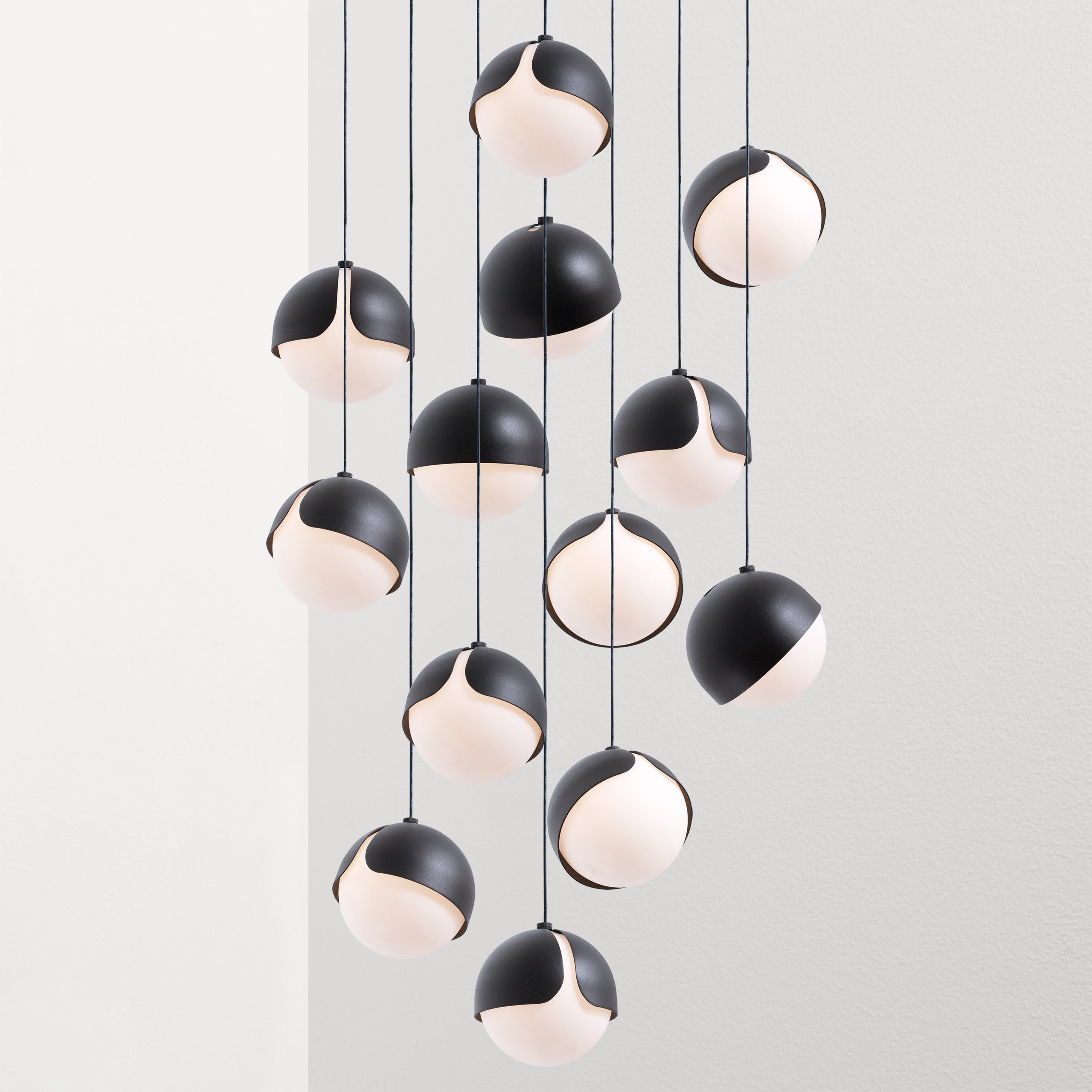 Ohm Chandelier Large - Image 2