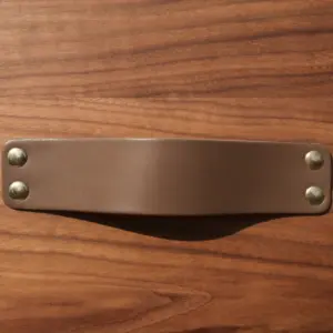 SP01 Smooth Leather Strap Pull